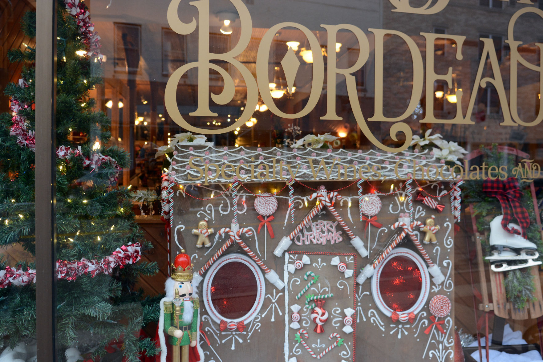 Portage shop windows, Dec. 18, 2020